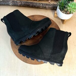 Sorel | Joan of Arctic Wedge Chelsea Boots NL3022-010
Size 7.5